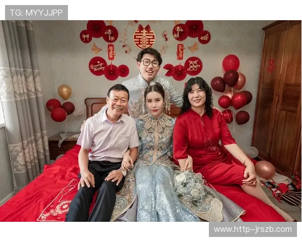 邹阳喜迎女儿降临自豪宣布升格为父亲幸福时刻分享全家福 邹阳喜迎女儿降临自豪宣布升格为父亲幸福时刻分享全家福